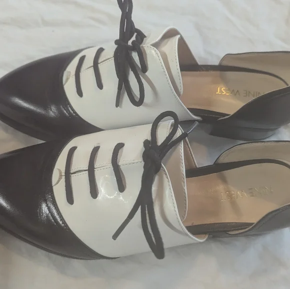 Nine West Nuckma Oxford Flats Size 8.5,Black and White Women's - Picture 12 of 13